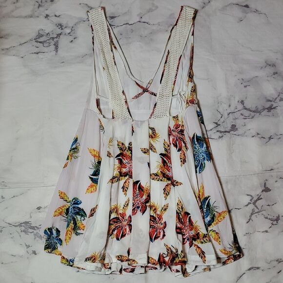 Floral Cross-Back Mini Dress - Picture 3 of 6